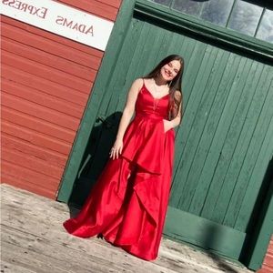 Meet your Posher, Kimberly